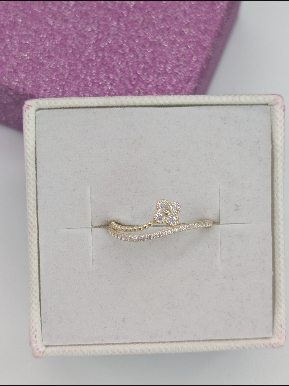 10kt Real Gold Women's Ring Size 7